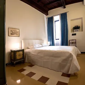  Oda ve Kahvaltı Campo Marzio Charming